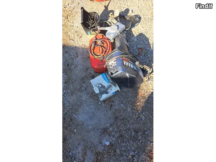 Säljes Båtmotor, fjärreglage