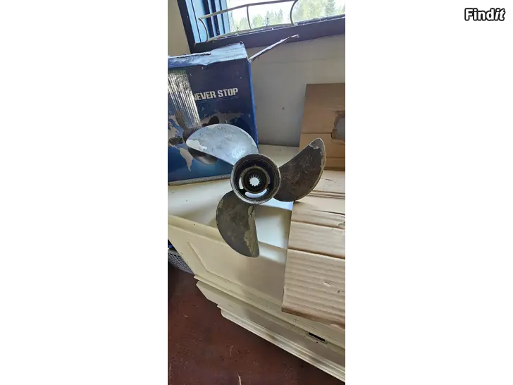Säljes Propeller Honda BF50