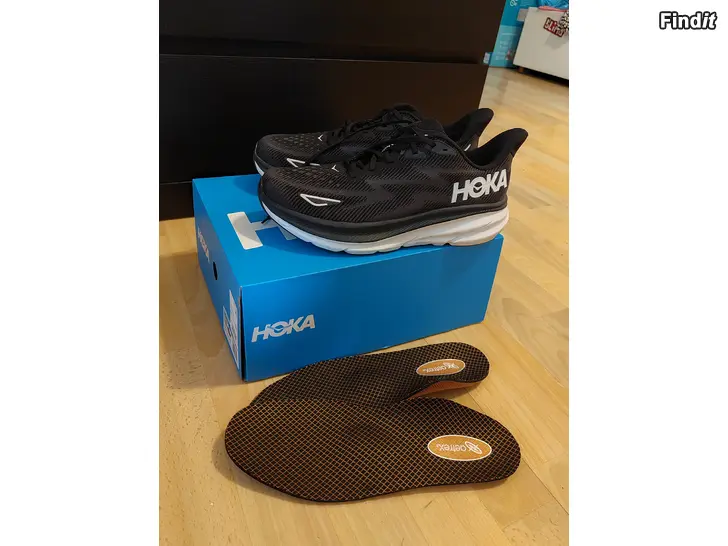 Säljes HOKA skor