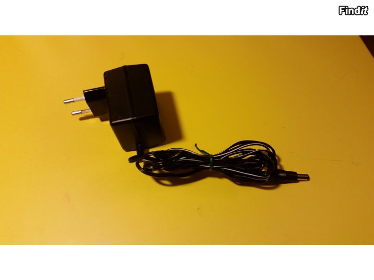 Myydään AC-AC adaptor muuntaja 9Vac 350mA -5e