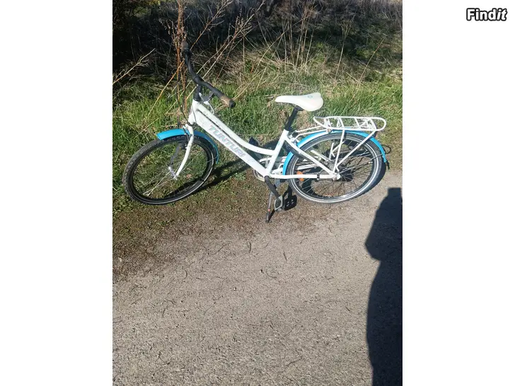 Säljes Tjej cykel 24 tums