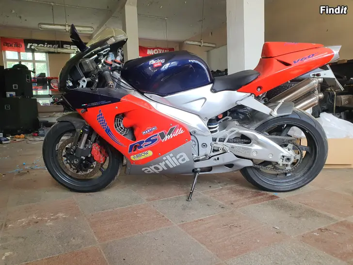 Myydään Aprilia rsv 1000-98
