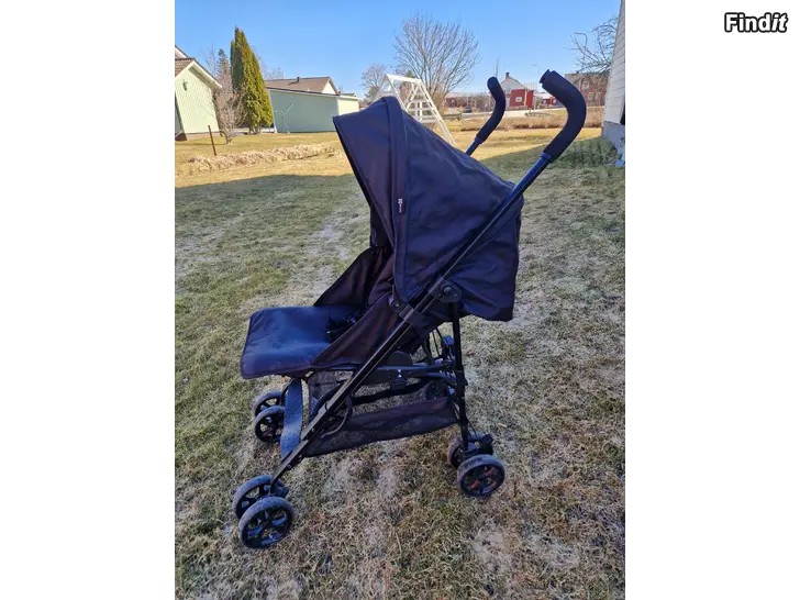 Säljes Svart resevagn