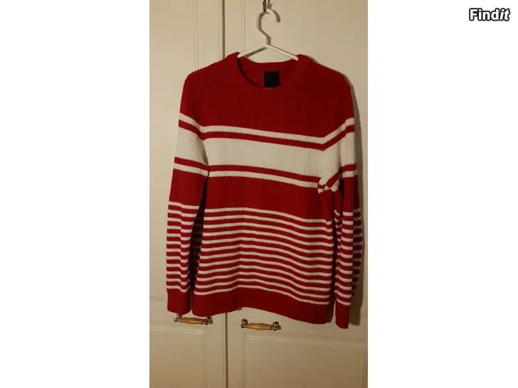 Myydään Neulepusero punavalko-raidallinen HM koko M  -4e