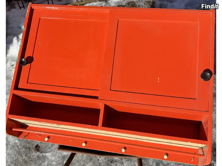 Säljes Gammalt köksskåp