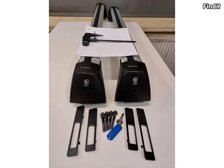 Myydään Toyota Rav4  OEM Kattotelineet/ Takräcken vm. 2019 ja uudemmat