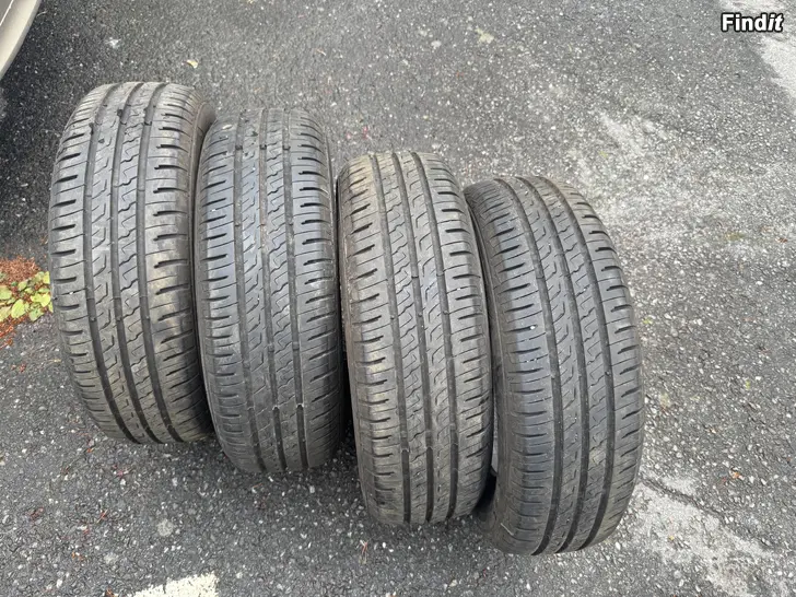 Myydään Kesarenkaat 185/65R15