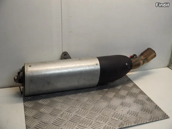 Myydään Yamaha YZF-R 125 08-13 katkaistu pakoputki äänenvaimentaja osa 5D7E471000