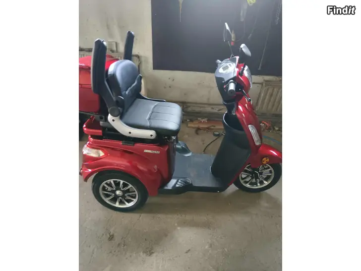Säljes pensionärs moped