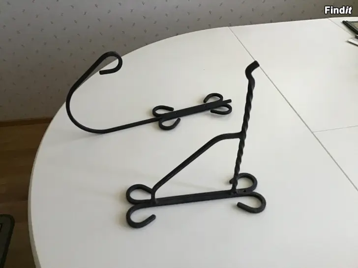 Säljes Smide  gjutjärns krokar