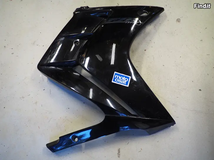 Myydään Yamaha FJR 1300 01-05 osia