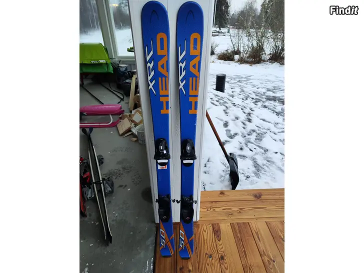 Säljes Slalomskidor Head