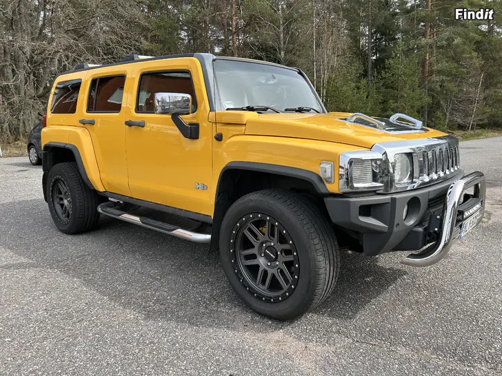 Myydään HIENO HUMMER H3  3,7L GMT345 HUIPPUVARUSTEIN VLY-302 AJ 198000KM