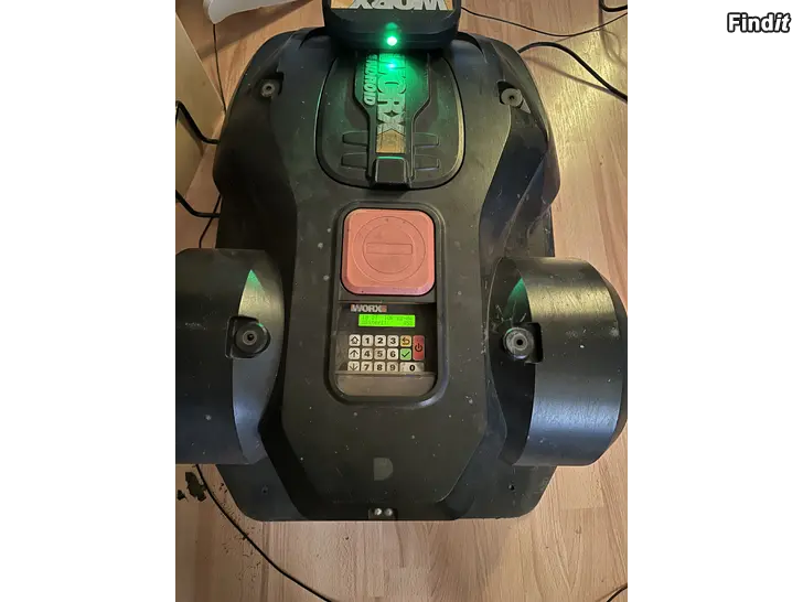 Myydään 2st Worx landroid