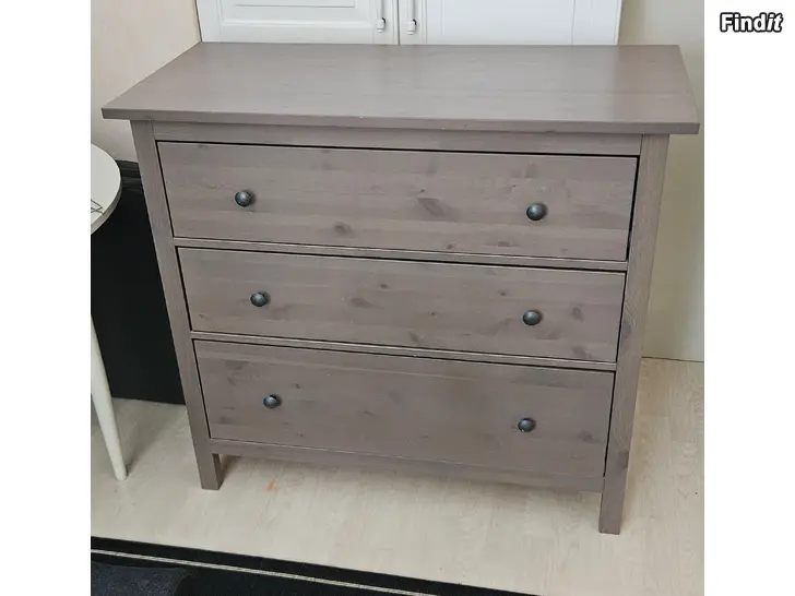 Myydään Grå hemnes byrå