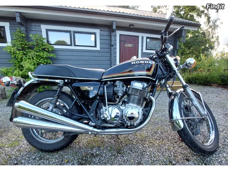 Myydään Honda CB750 K7