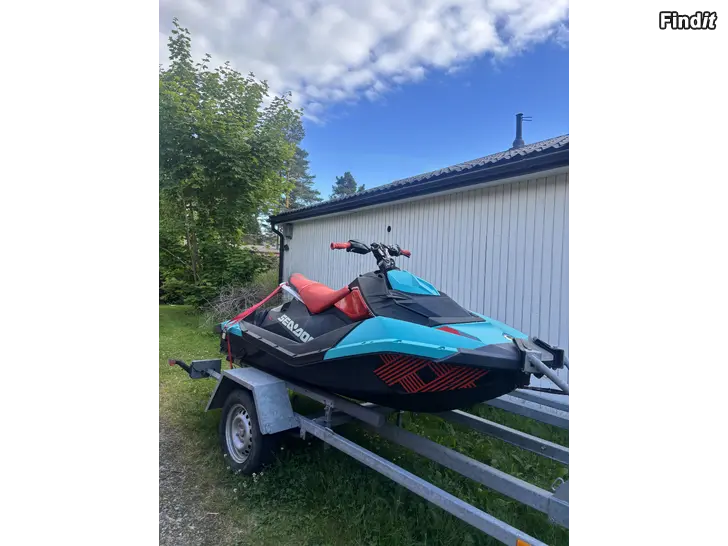Myydään Sea-doo Spark Trixx 2-up 110H