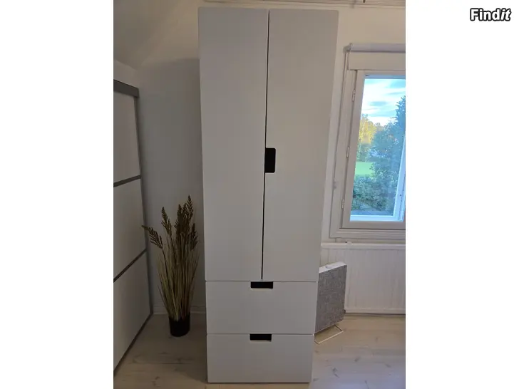 Säljes Ikea STUVA garderob