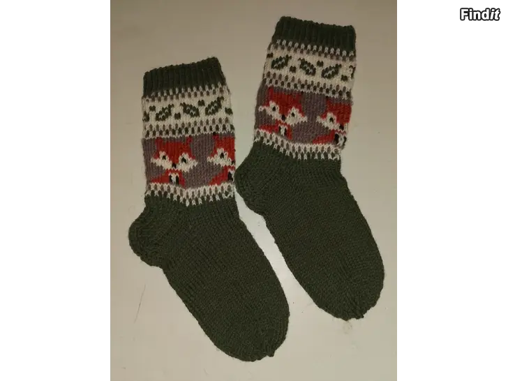 Myydään Kettusukat