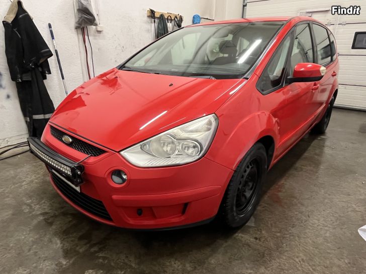 Säljes Ford S Max 2.0diesel 2007vm manuaali