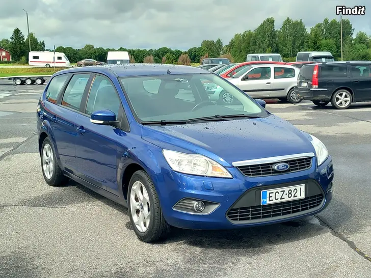 Myydään Ford Focus Trend 1.6 100hv Bensa Farm