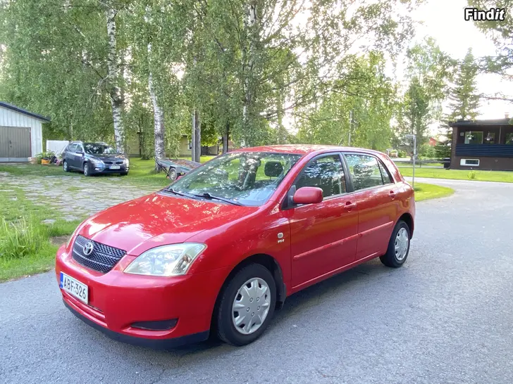 Myydään Toyota Corolla 1.4 -03