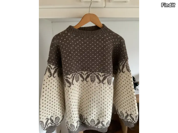 Säljes Handstickad ylletröja