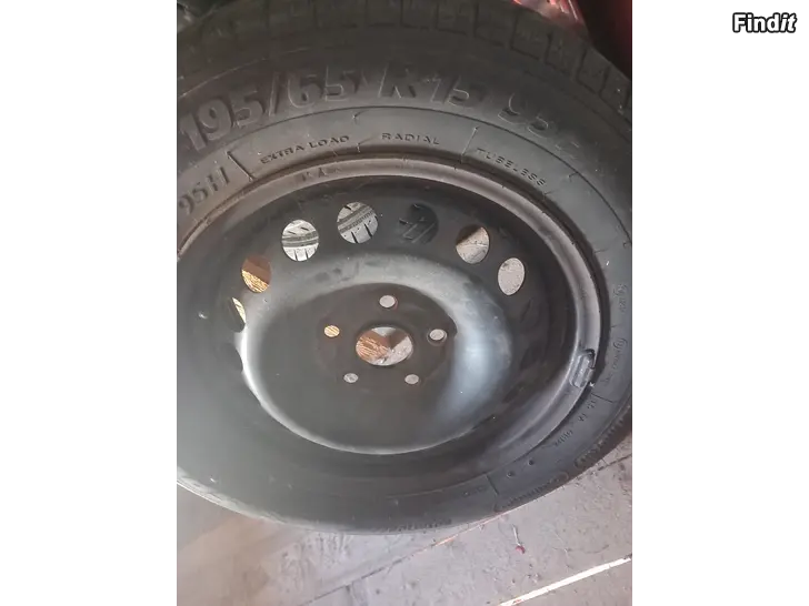 Myydään Däck o fälgar 195/65 R15
