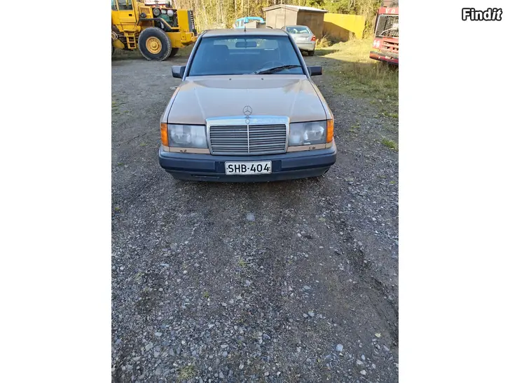 Myydään M B 200 D vm 86