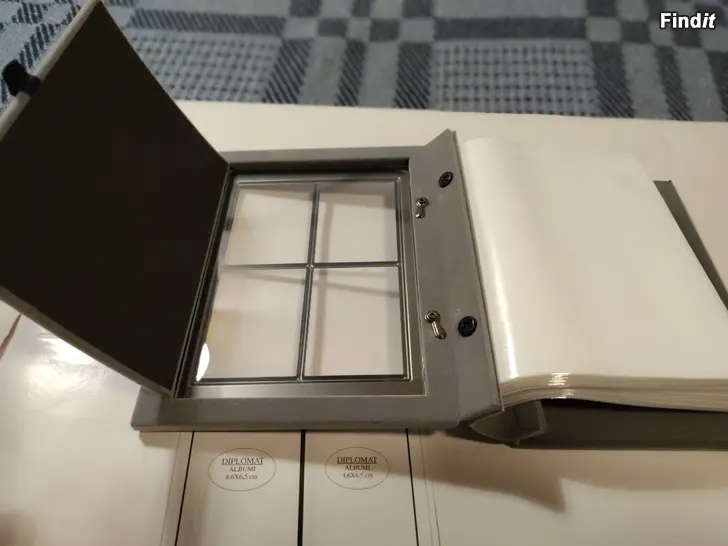 Myydään ERIKOISALBUMI, uusi,  kaiverrettava, 81 kuvaa, mattalakattu