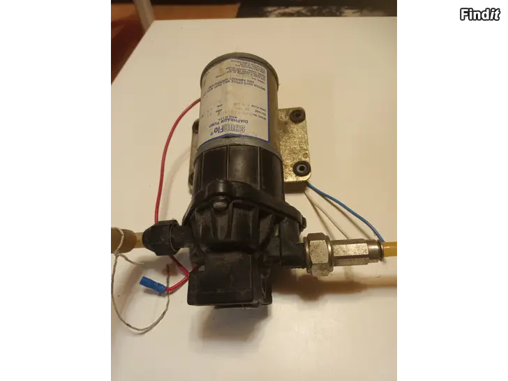 Myydään Shurflo painevesi pumppu