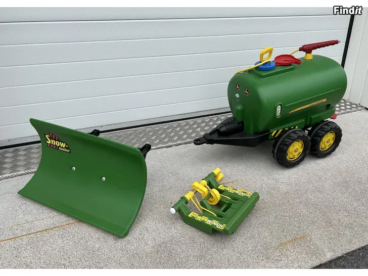 Myydään John Deere tramptraktor tillbehör  Bruder
