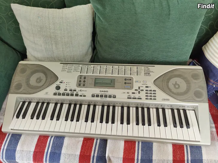 Myydään Casio CTK 900