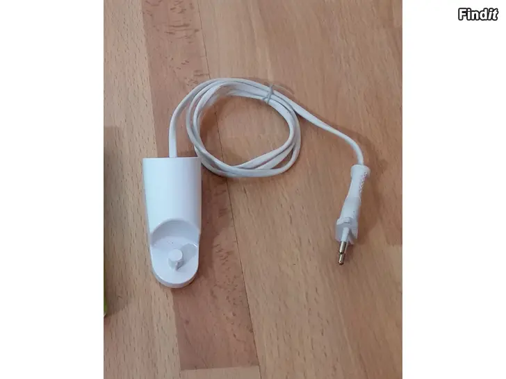 Säljes Braun Type 4728 latauslaite hammasharjalle valkoinen 5e