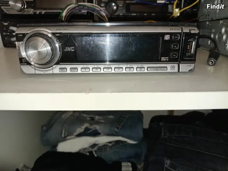 Myydään Auto stereot