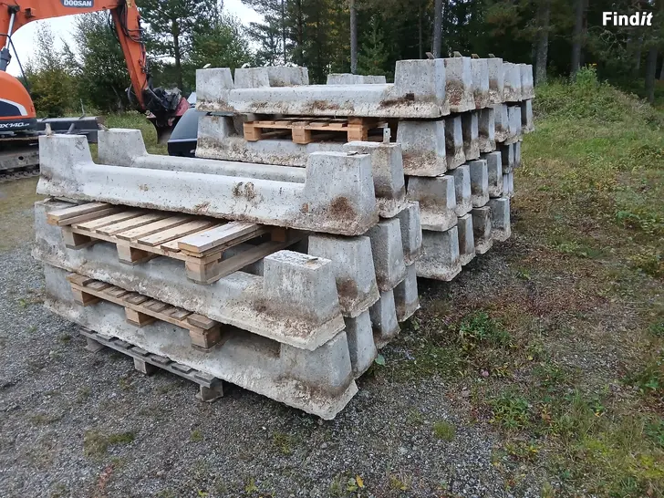 Säljes Betongbalkar