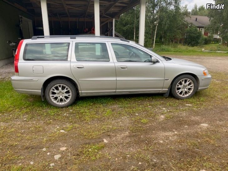 Säljes Volvo V70