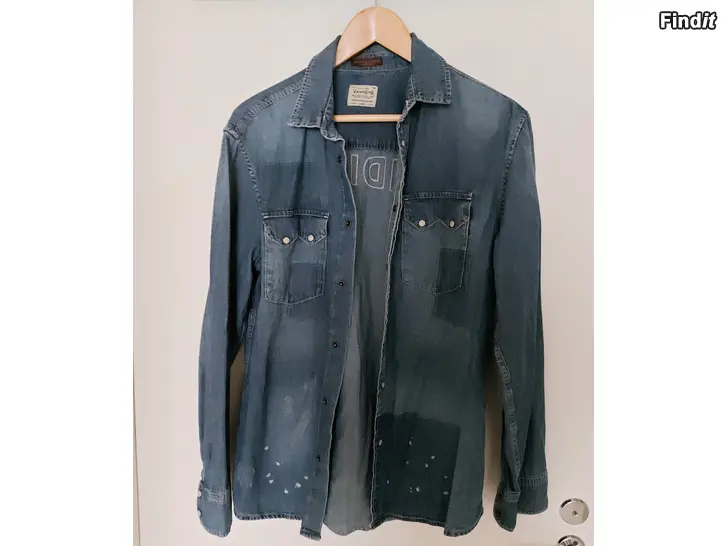 Säljes Jack  Jones jeansskjorta