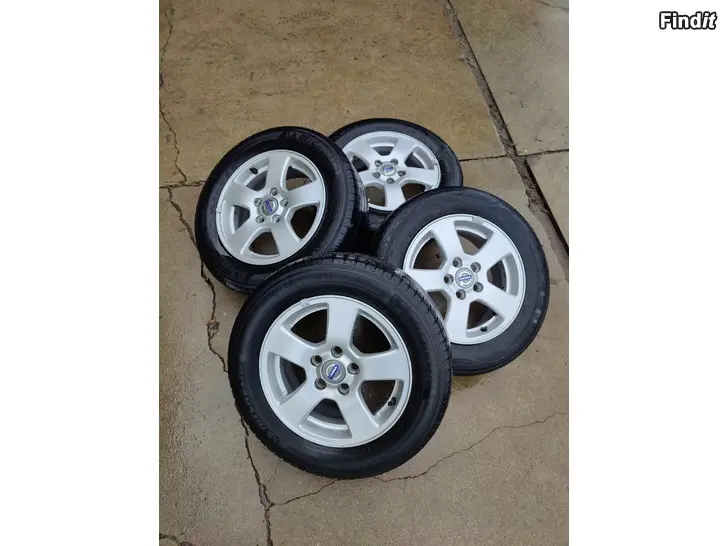 Säljes Volvo aluminium fälgar  5 x 108
