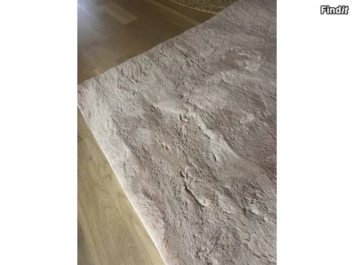 Säljes Mjuk matta