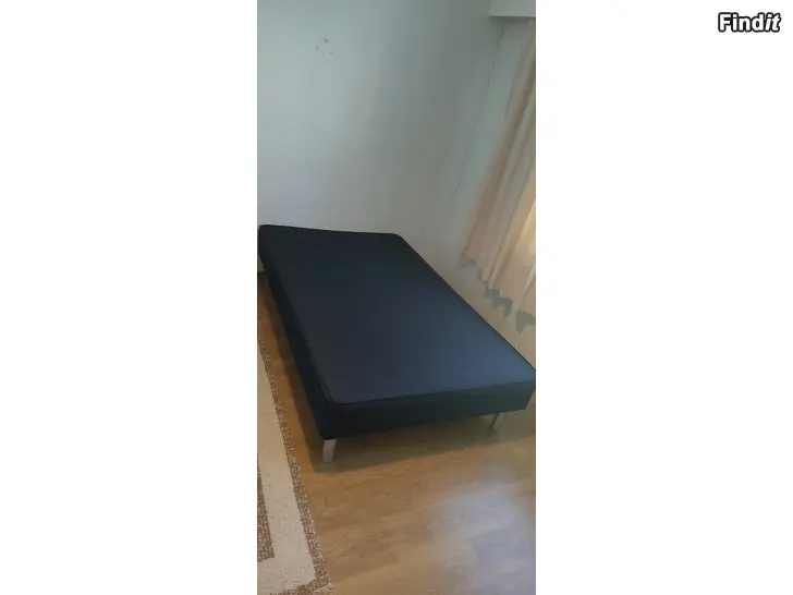 Myydään Säng 120cm bred