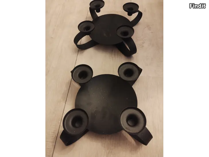 Myydään Partylite metalliset kynttilänjalat 2 kpl