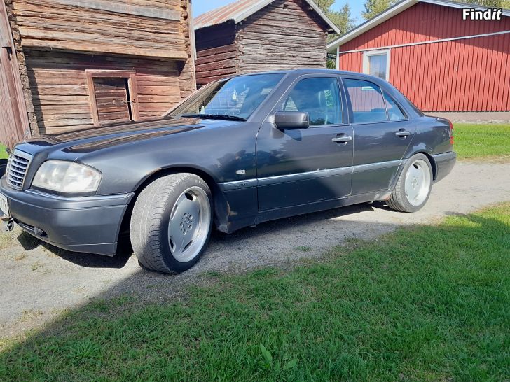 Myydään Mercedes Benz 230 kompressor
