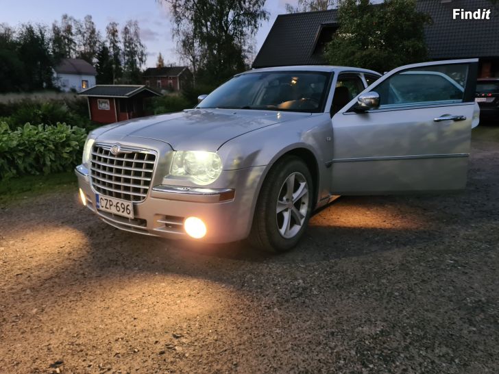 Säljes Chrysler 300c 3.0Crd Aut Luxury 4d 2007