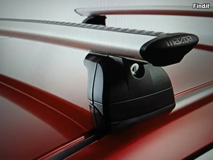 Myydään Uusi alkuperäinen kattoteline Mazda 6 Sedan sekä Hatchback malleihin