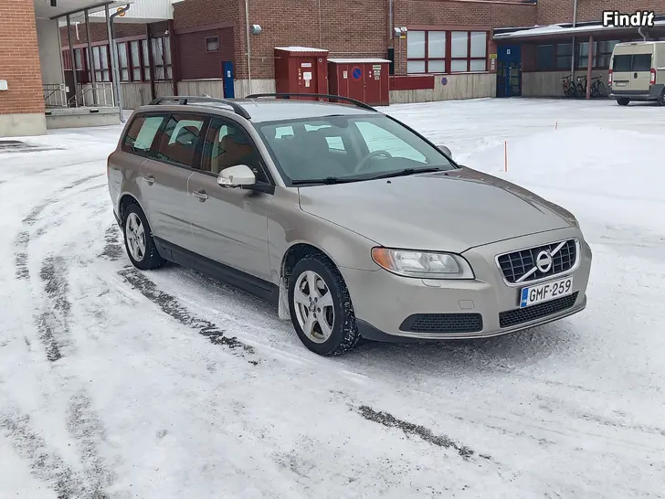 Myydään Volvo v70 2.4D