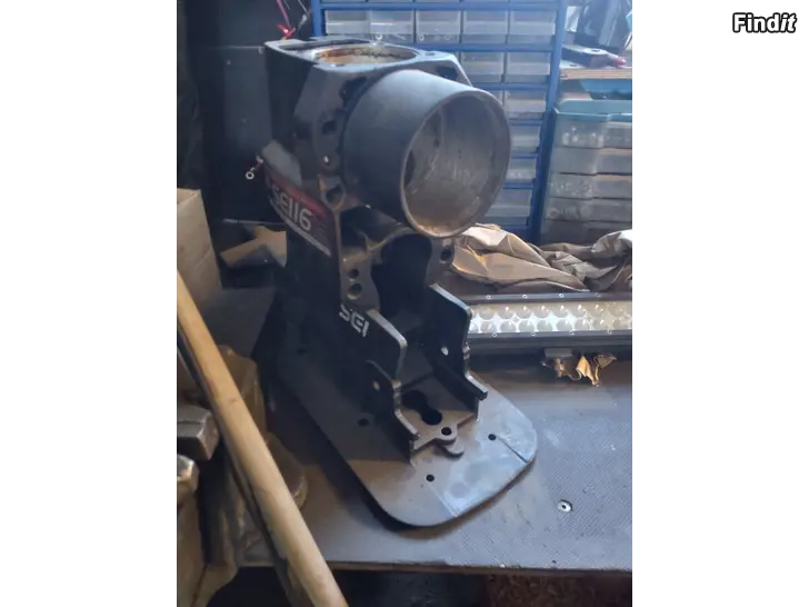 Säljes Inom  utombords motor delar