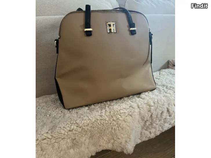 Säljes Snygg väska