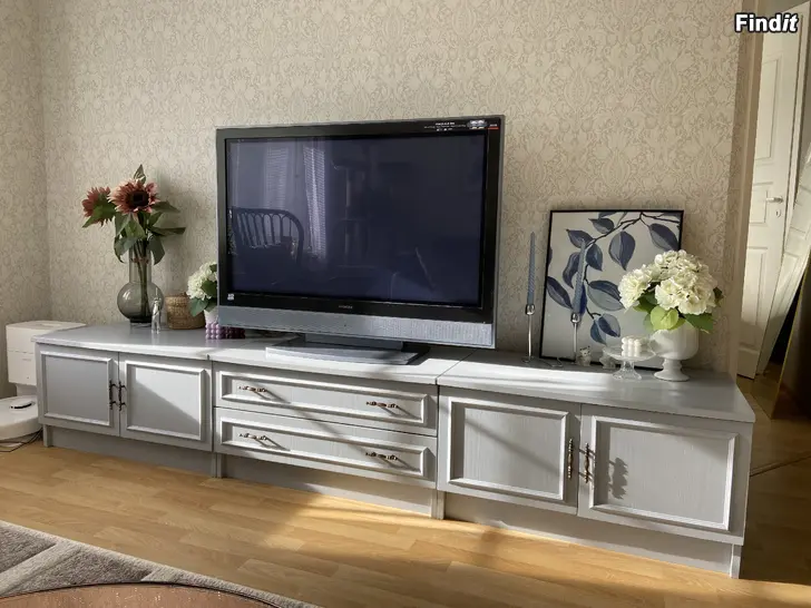 Myydään Tv bänk