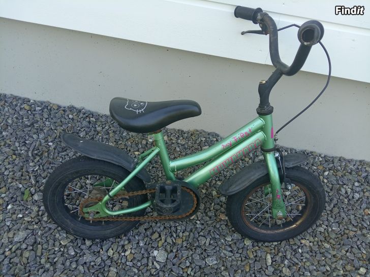Myydään Lasten pieni pyörä myydään